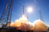 Pentagon Backs SpaceX Military Spacecraft’s Development