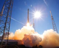 Pentagon Backs SpaceX Military Spacecraft’s Development